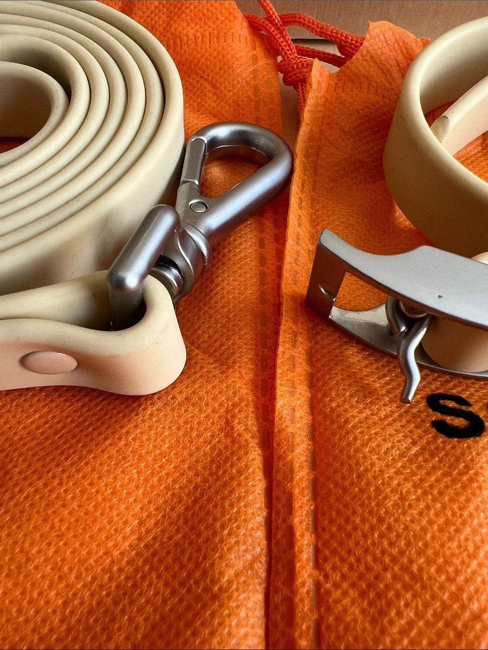 Socowvaka Beige Waterproof Dog Leash & Collar Set